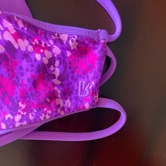 BUFFBUNNY Girlfriend Sports Bra - Picture 9 of 11